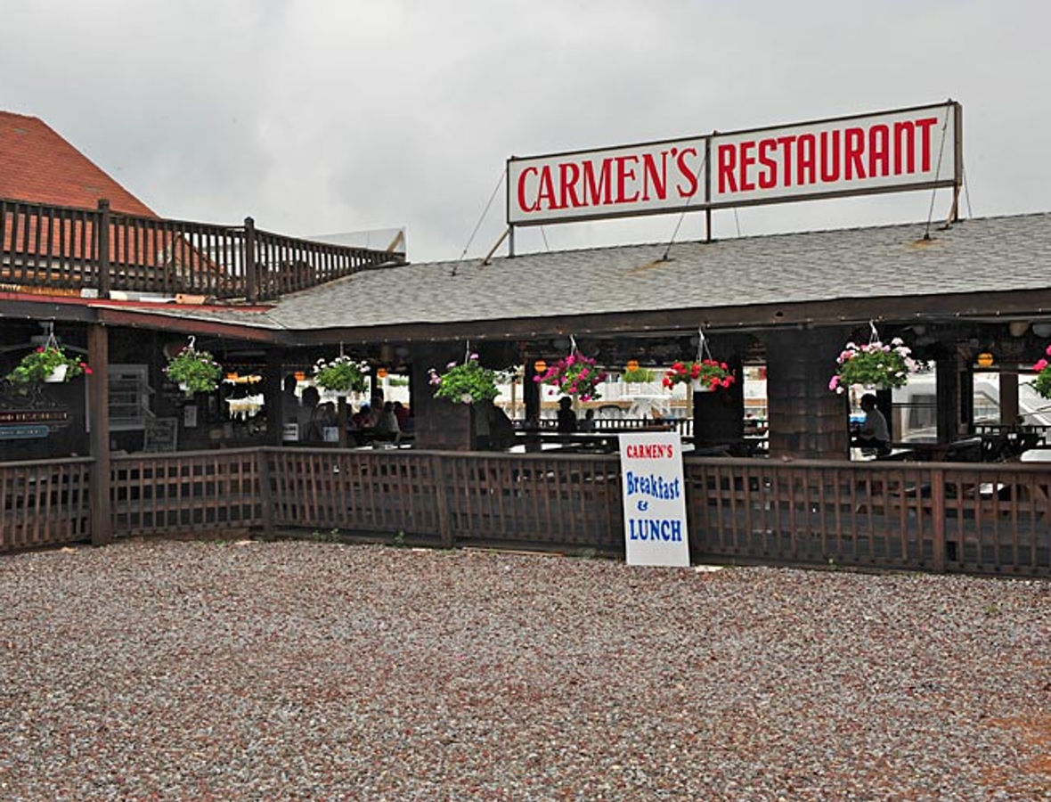 Carmen's Restaurant storefront in daylight